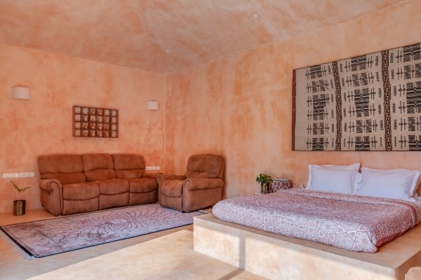 Image Title Goes Here